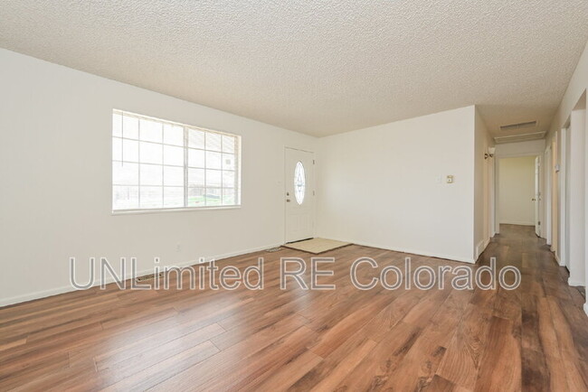 Building Photo - 5551 Tucson St