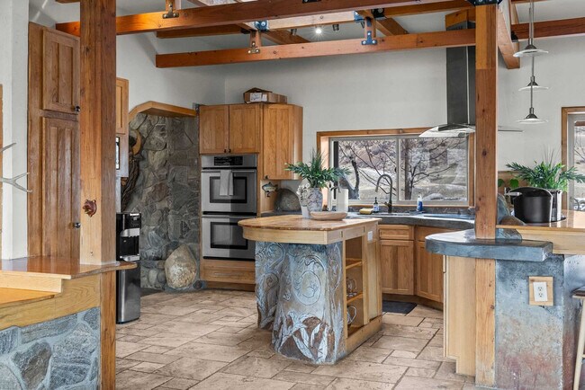 Building Photo - 84 Arcturus Dr