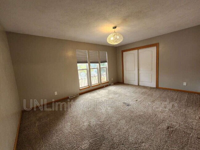 Building Photo - 5989 Eldridge Ct