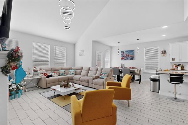 Building Photo - 504 Conestoga Pass