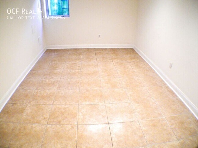 Building Photo - 1006 S Cleveland St