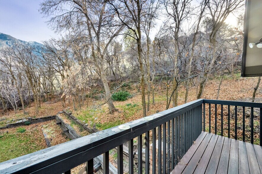 Building Photo - 2578 Dimple Dell Rd