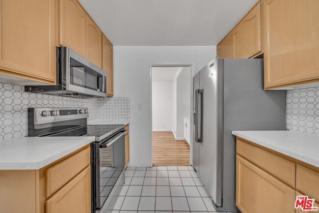 Building Photo - 1014 4th St