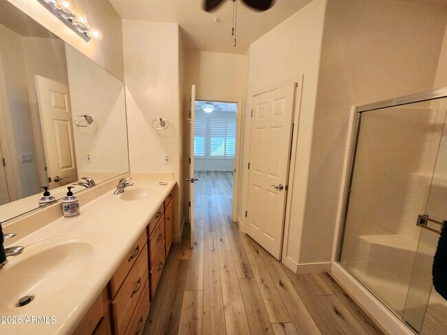 Building Photo - 12864 W Hedge Hog Pl