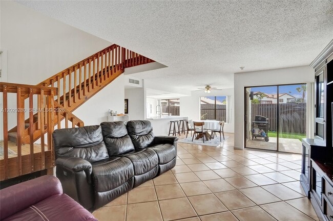 Building Photo - 15292 SW 46th Ln