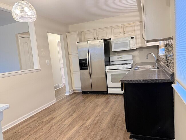 Building Photo - 17422 Keppen Ave