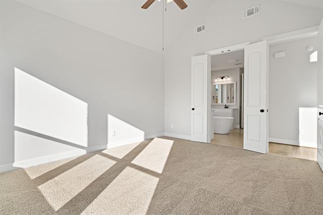 Building Photo - 124 Spanish Bluebell Dr