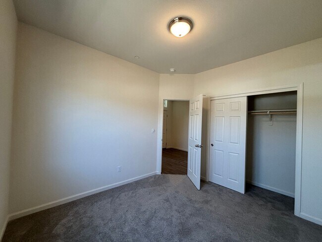 Building Photo - 30769 Ashland Rd