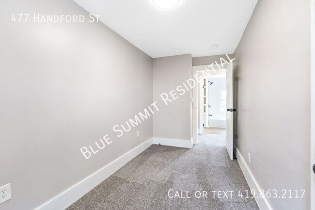 Building Photo - 477 Hanford St