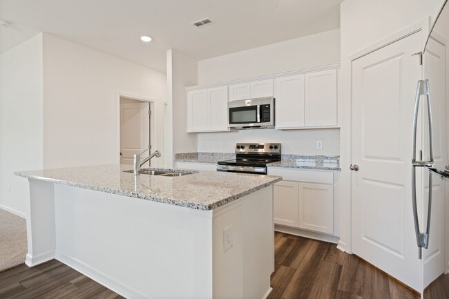 Building Photo - 724 Shepard Rock Dr