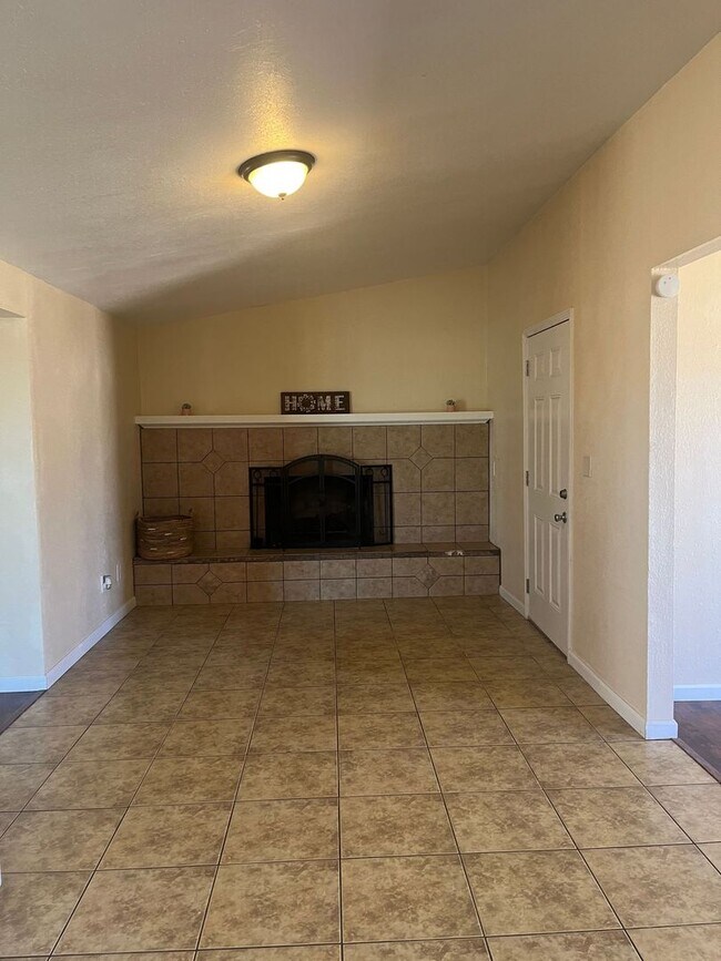 Building Photo - Updated 3 bedroom single-family home