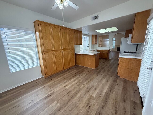 Building Photo - Wyndham Rose in AV, 2 Bedrooms,2 Bathrooms + Den, Gated Community,