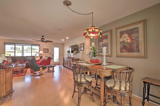 Building Photo - 40 Longfellow Cir