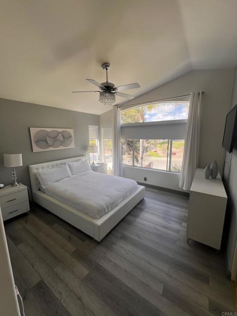 Building Photo - 2457 La Costa Ave