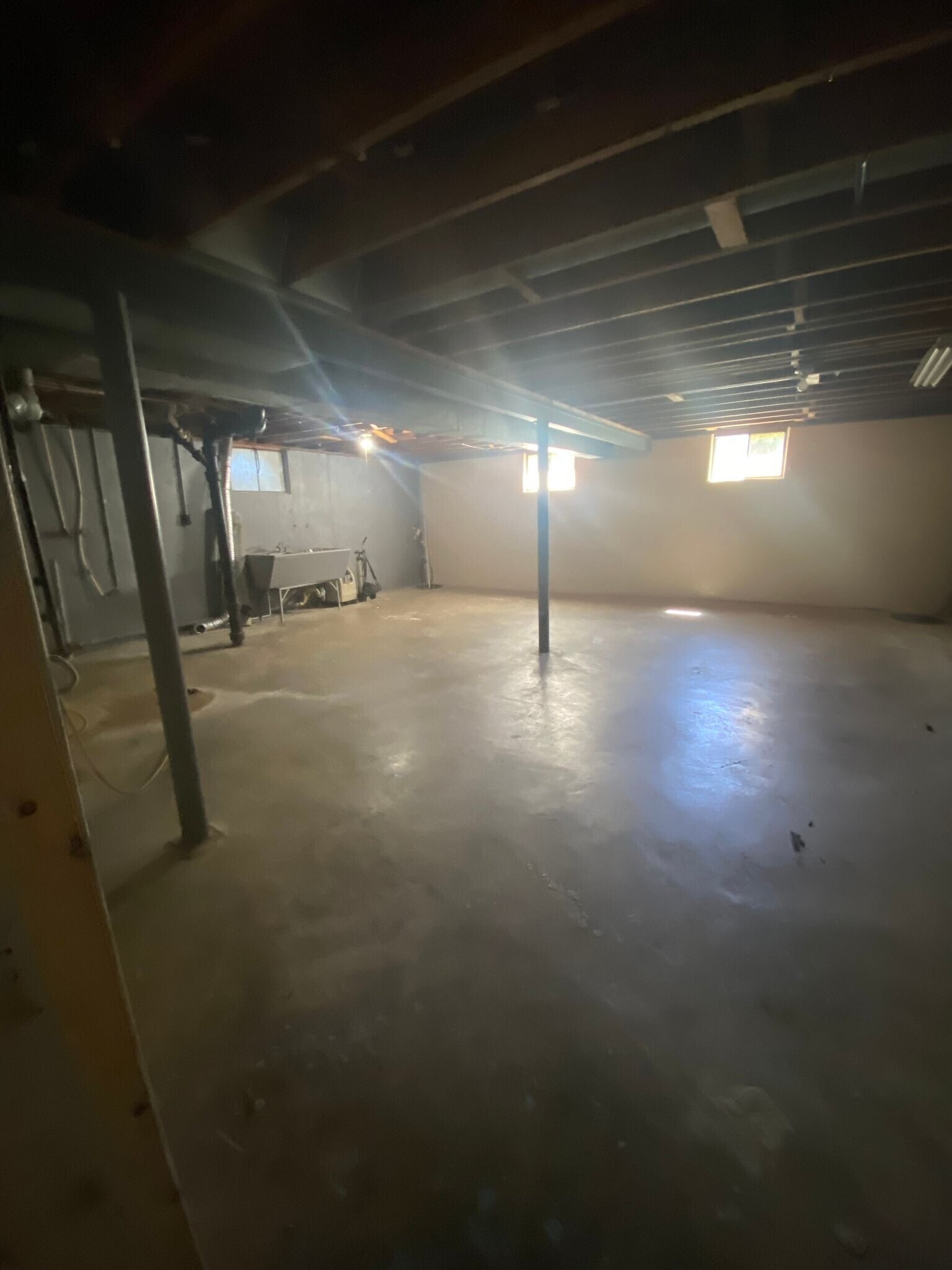 Building Photo - 6103 Fairlane Dr