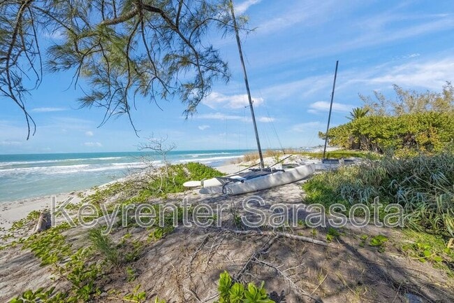 Building Photo - 8560 Heron Lagoon Cir