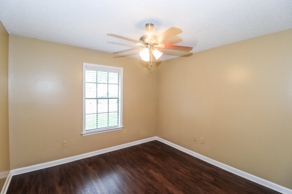 Building Photo - 5672 Remsen Ave