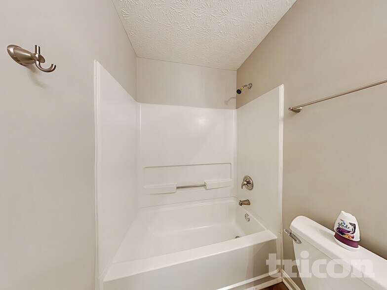 Building Photo - 1455 Enchanted Forest Dr