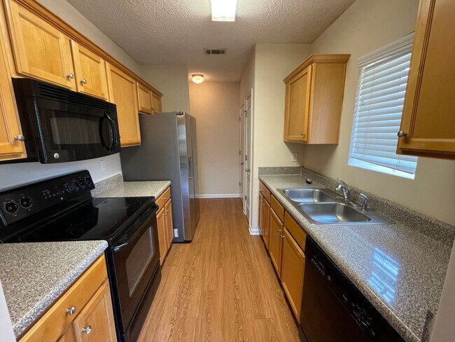 Building Photo - BRIDGEWATER HOME! PRE-LEASING FOR AUGUST 1 2026!