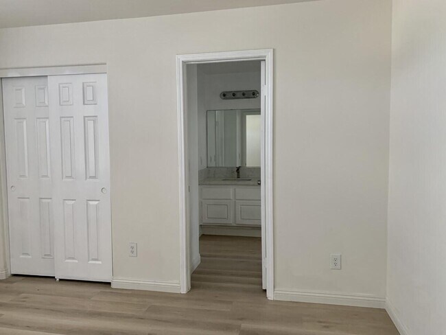 Building Photo - 27407 Honey Scented Rd