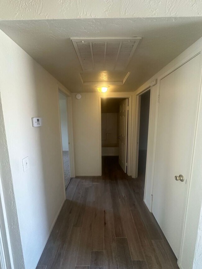 Building Photo - 21335 Bear Valley Rd