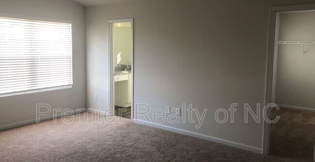 Building Photo - 3994 Meredith Woods Ln