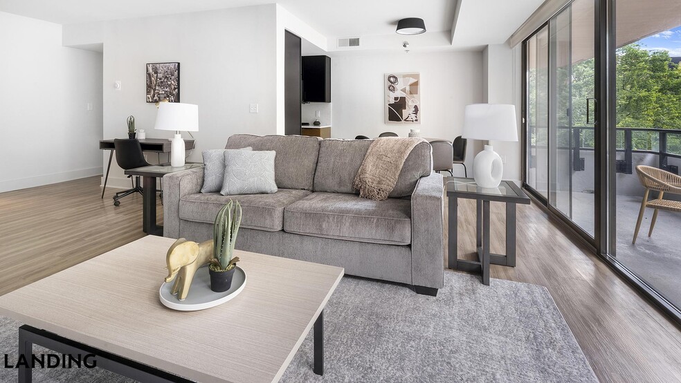 Building Photo - 1550 Clarendon Blvd