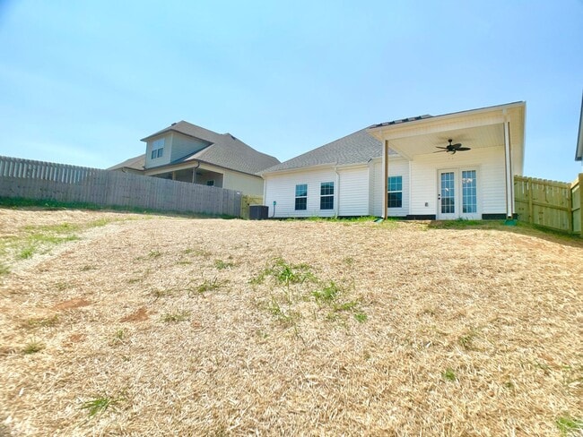 Building Photo - 413 Ayden Ln