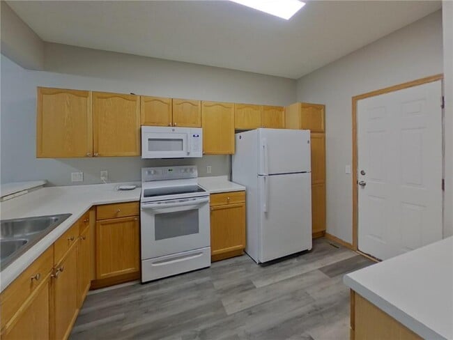 Building Photo - 14397 Banyan Ln