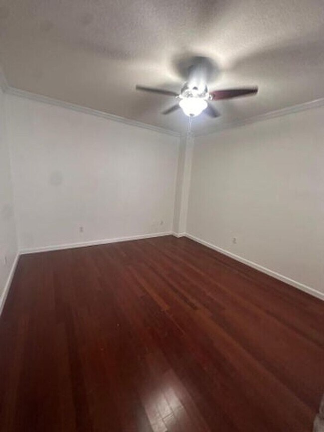 Building Photo - 233 S Federal Hwy