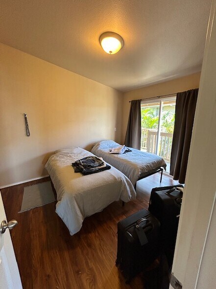 Bedroom 2 - 75-5743 Alahou St