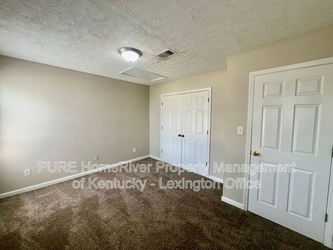 Building Photo - 126 Grinder Ct
