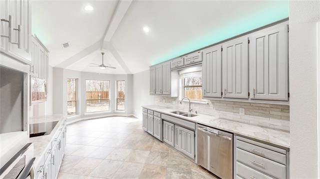 Building Photo - 1520 Southfork Dr