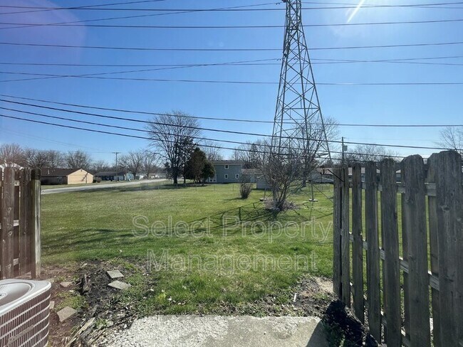 Building Photo - 5448 Evard Rd