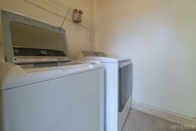 Building Photo - 3 Bed 3 Bath in Hoakalei