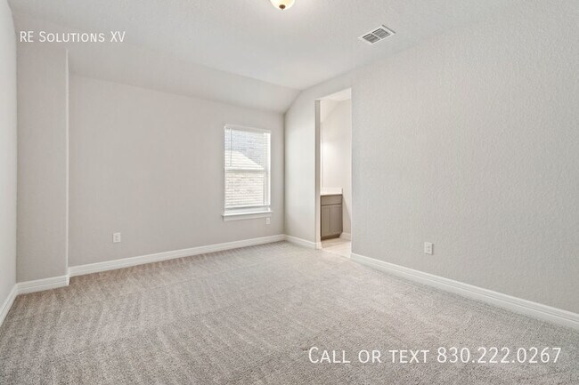 Building Photo - 29003 Throssel Ln