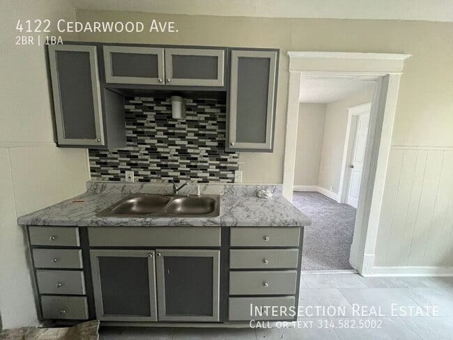 Building Photo - 4122 Cedarwood Ave