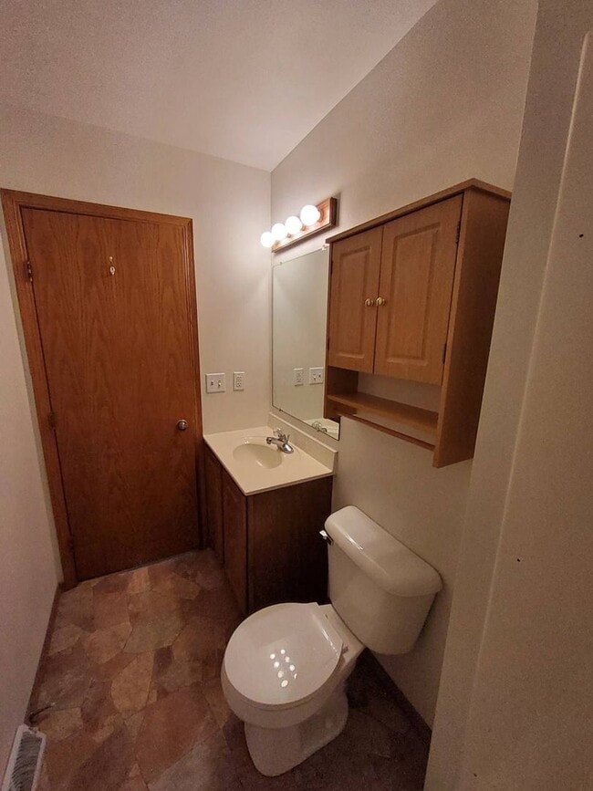 Building Photo - 2801 Ruschfield Dr