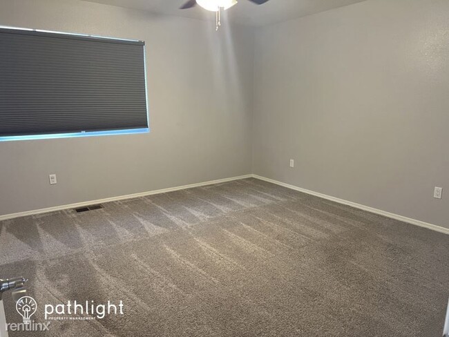 Building Photo - 3 br, 2.5 bath House - 3010 Clear Sky St S...