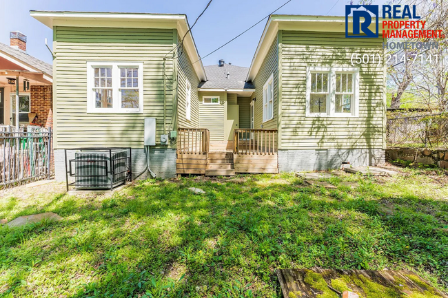 Building Photo - Monthly lease - Beautiful 3-Bed 2-Bath Hom...