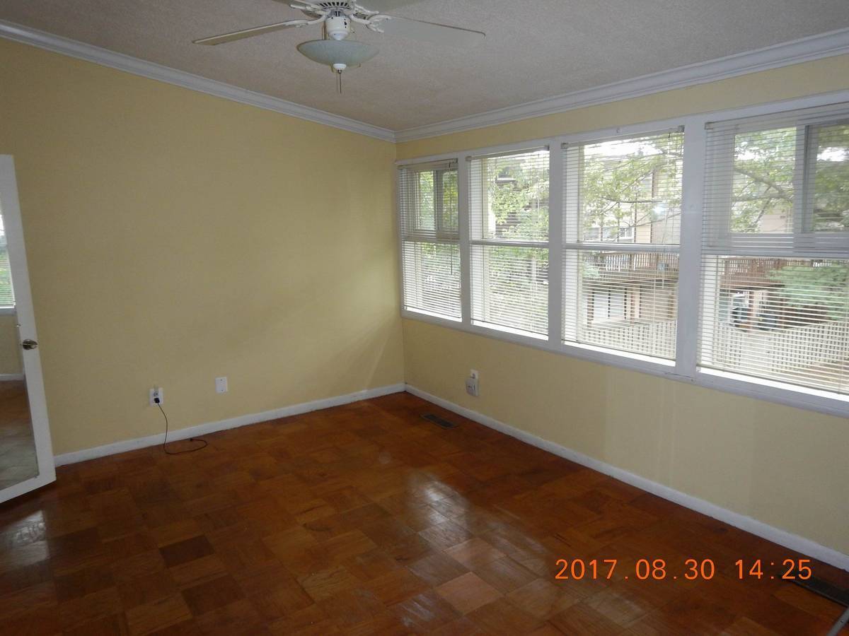 Bedroom 3 - 4422 Forest Glen Ct