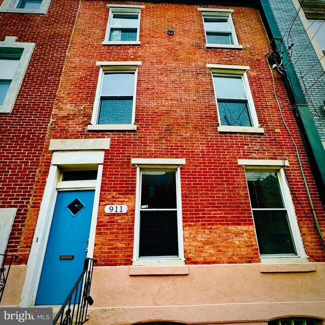 Building Photo - 911 S 16th St