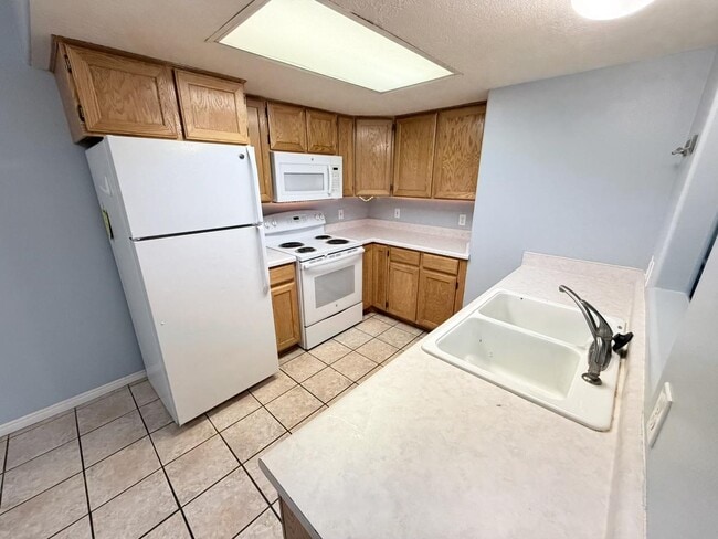 Building Photo - 1499 N 1200 W