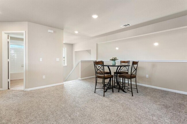 Building Photo - 309 Empress Tree Dr