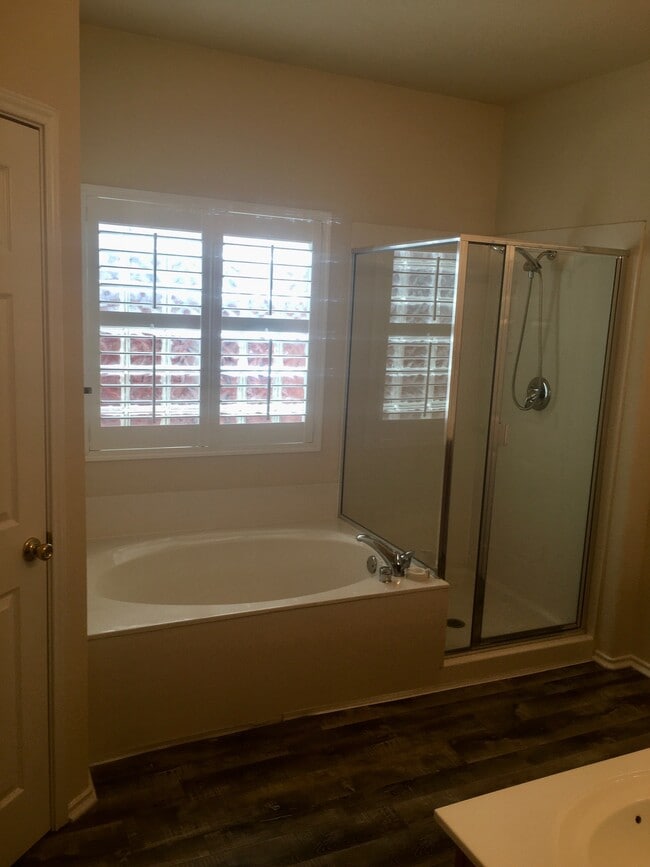 Building Photo - 24307 Alamosa Falls