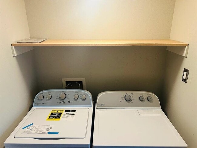 Building Photo - 9505 Fondren Rd