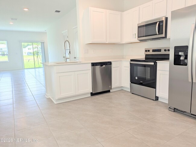 Building Photo - 213 Tidal Bch Ave