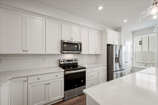 Building Photo - 644 Hemsworth Ln