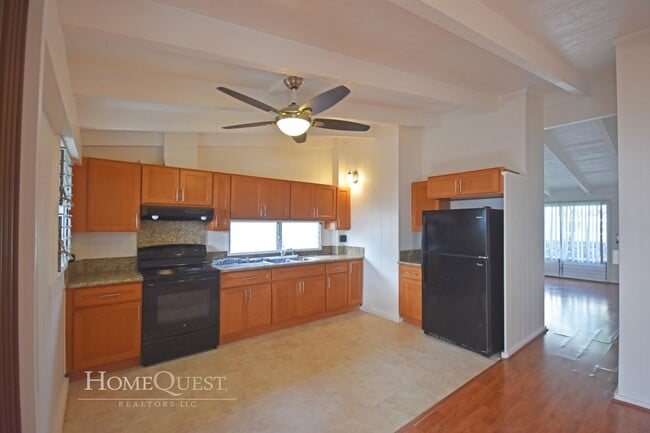 Building Photo - 3/2 in Kokohead Terrace, Hawaii Kai - $3500