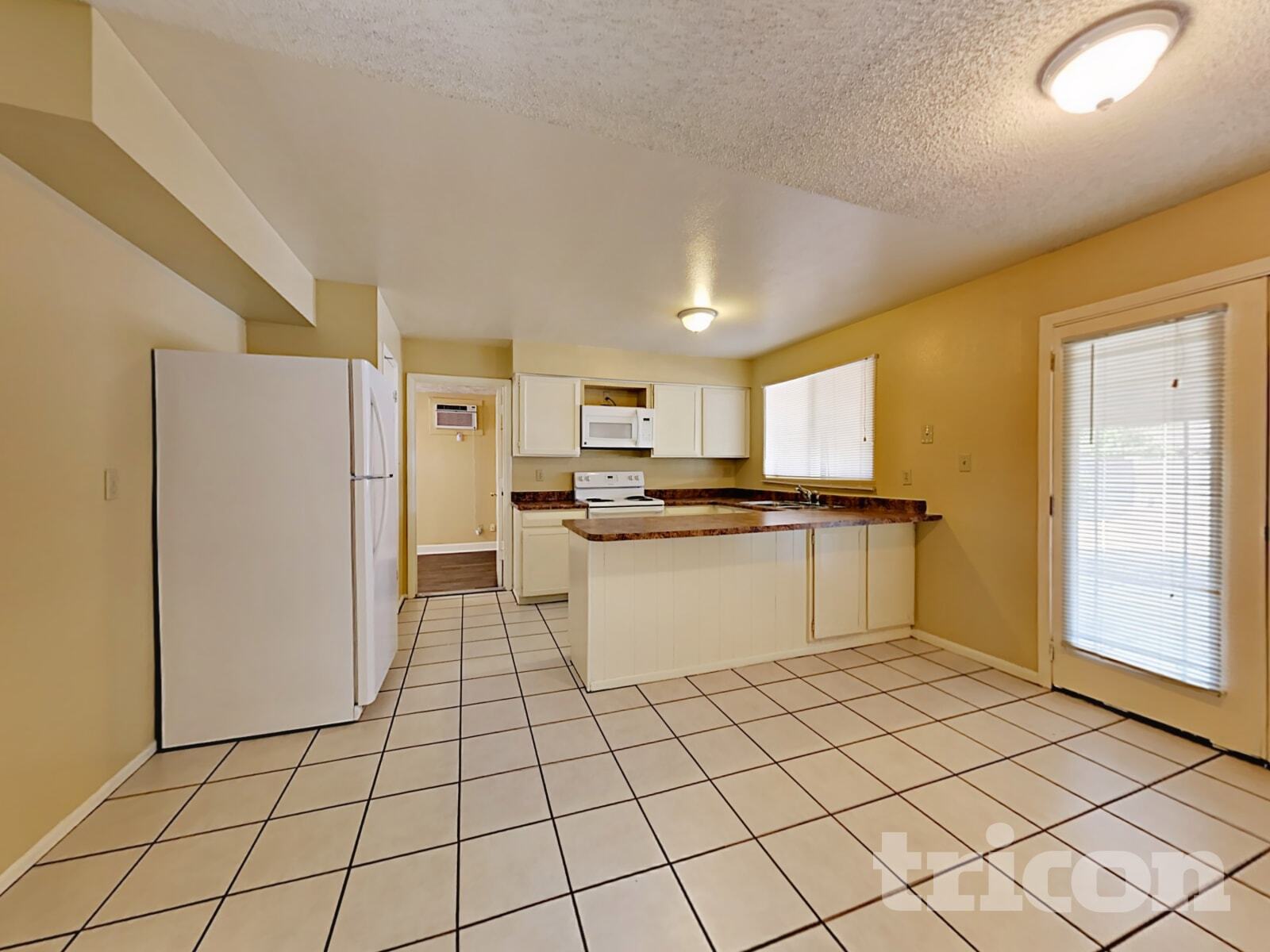 Building Photo - 4302 N 79th Ave